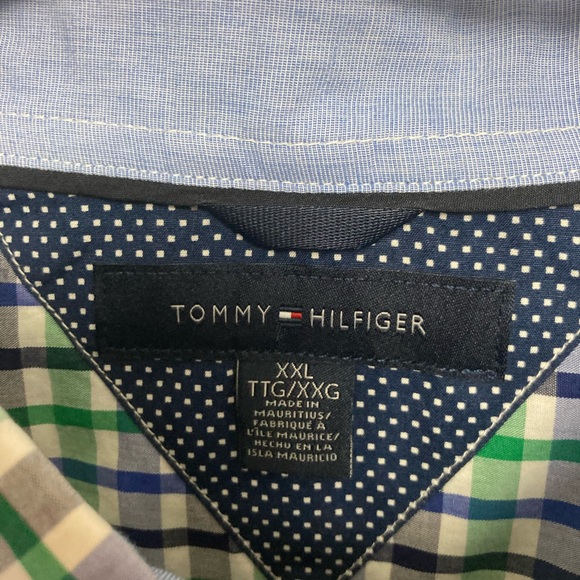 Tommy Hilfiger blue/green check short sleeeve button down shirt. 2XL - Picture 4 of 5